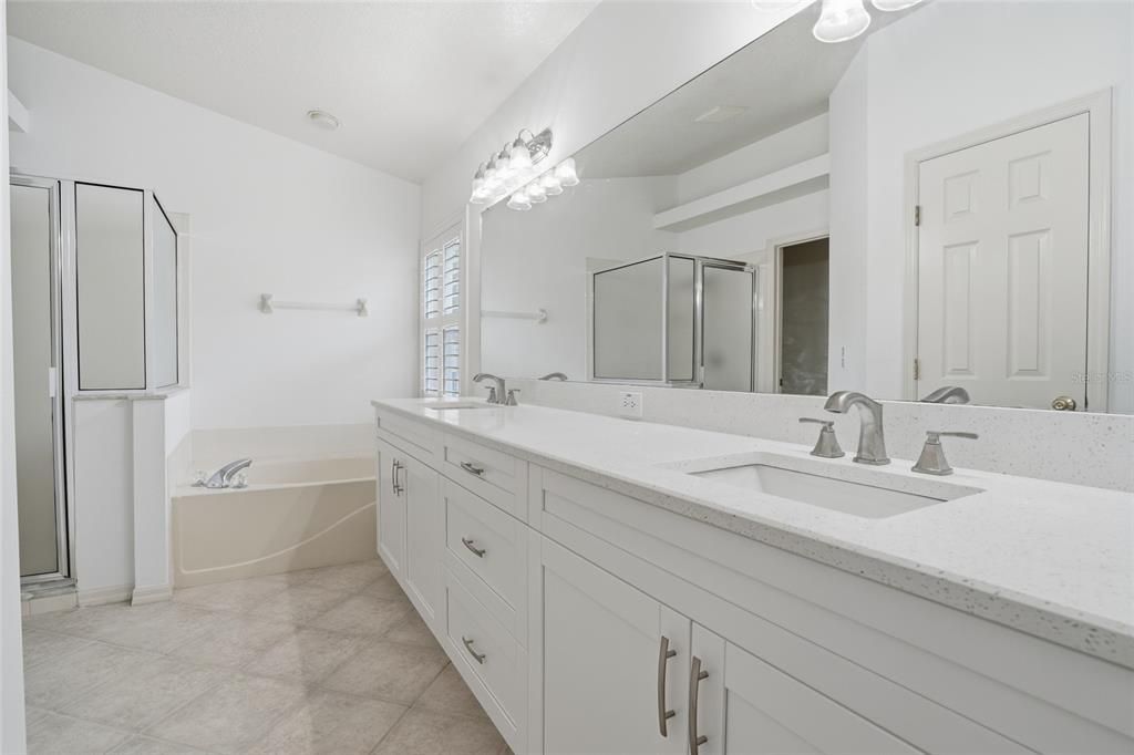 待售: $449,000 (4 贝兹, 2 浴室, 2439 平方英尺)