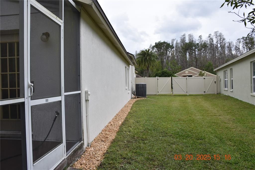 待售: $449,000 (4 贝兹, 2 浴室, 2439 平方英尺)