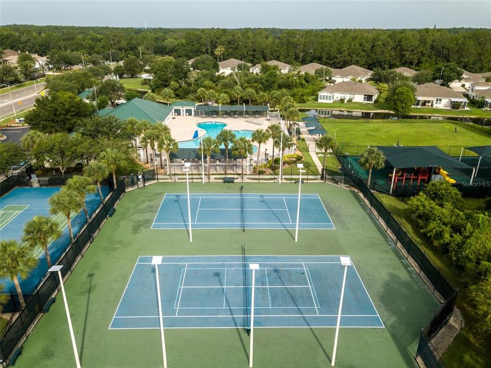 待售: $449,000 (4 贝兹, 2 浴室, 2439 平方英尺)