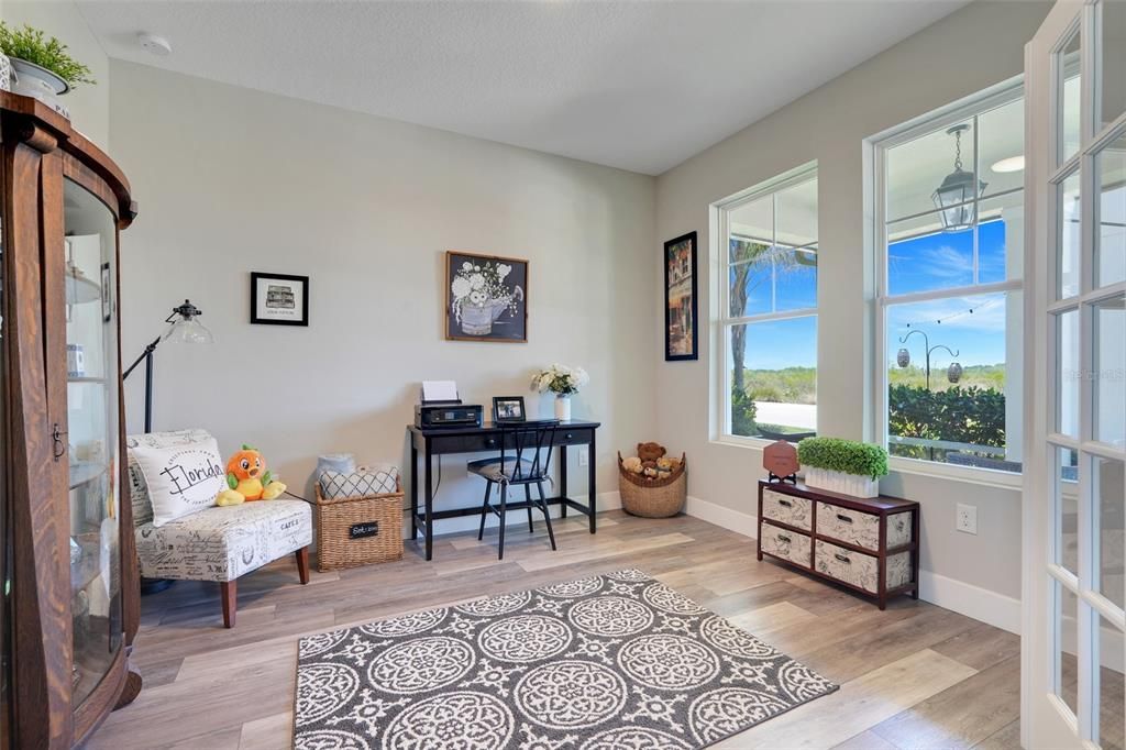 Active With Contract: $825,000 (4 beds, 3 baths, 2593 Square Feet)
