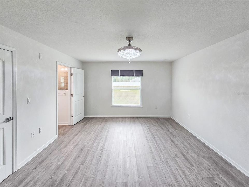 For Sale: $339,900 (3 beds, 2 baths, 1500 Square Feet)