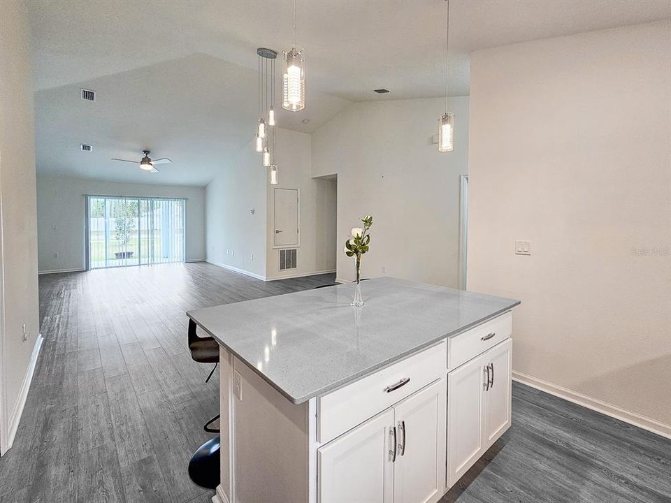 For Sale: $339,900 (3 beds, 2 baths, 1500 Square Feet)