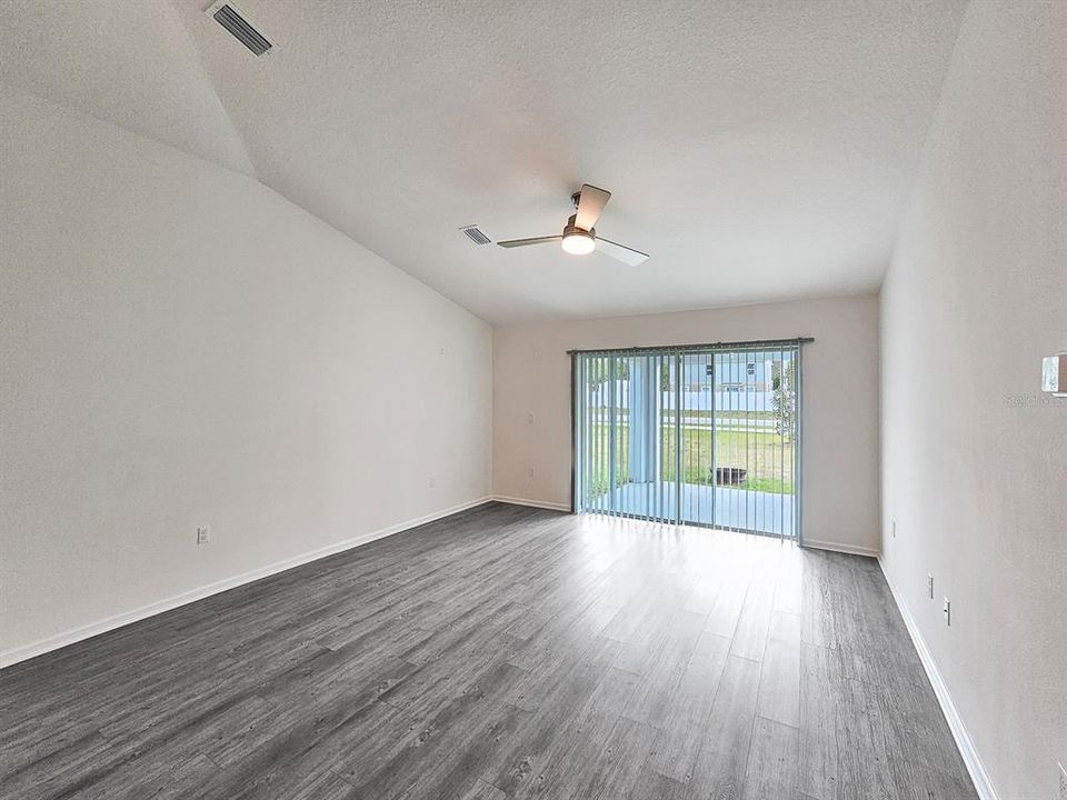 For Sale: $339,900 (3 beds, 2 baths, 1500 Square Feet)