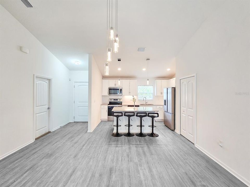 For Sale: $339,900 (3 beds, 2 baths, 1500 Square Feet)