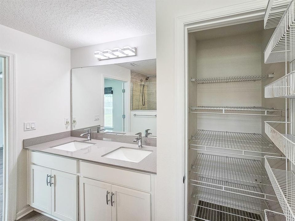 For Sale: $339,900 (3 beds, 2 baths, 1500 Square Feet)