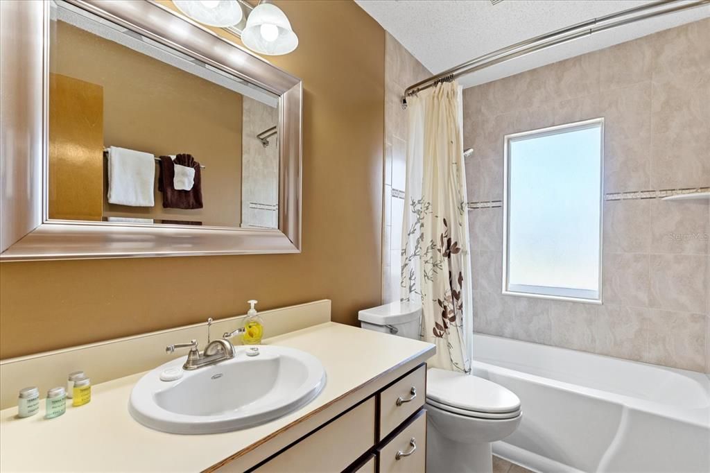 For Sale: $527,000 (4 beds, 3 baths, 3293 Square Feet)