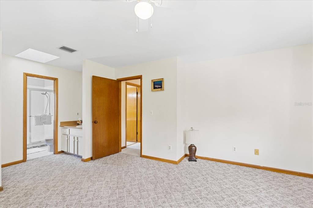 For Sale: $527,000 (4 beds, 3 baths, 3293 Square Feet)