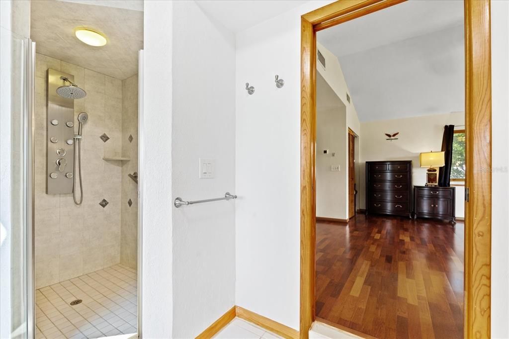 For Sale: $527,000 (4 beds, 3 baths, 3293 Square Feet)