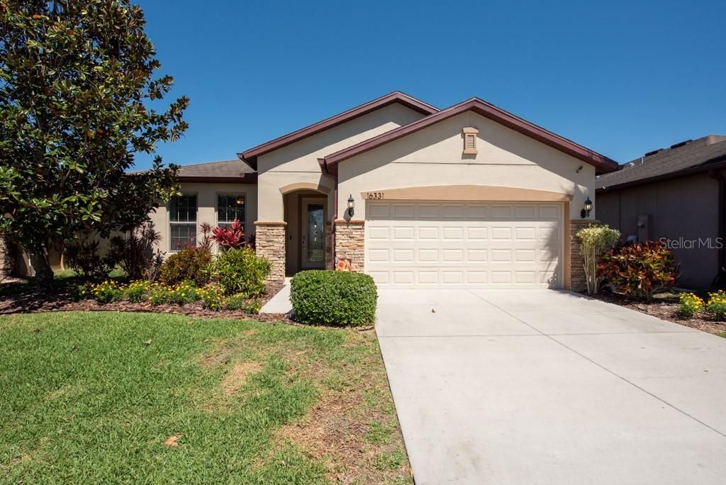 Recently Sold: $340,000 (3 beds, 2 baths, 1972 Square Feet)