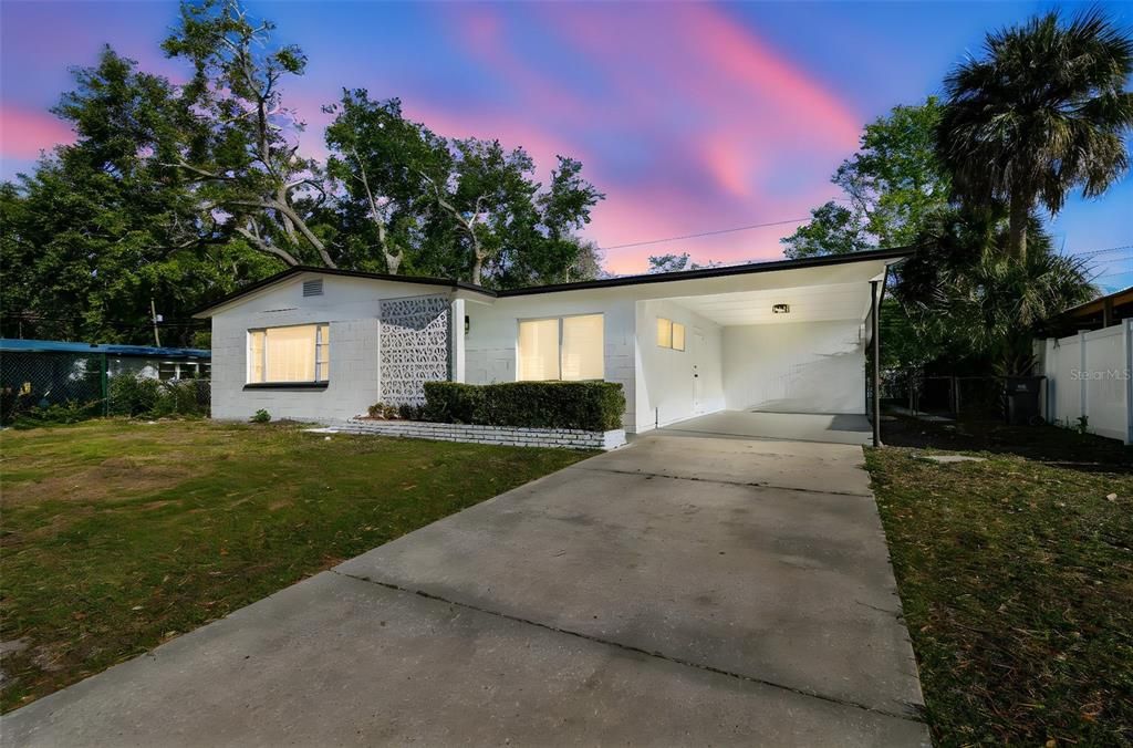 Recently Sold: $480,000 (4 beds, 3 baths, 1628 Square Feet)