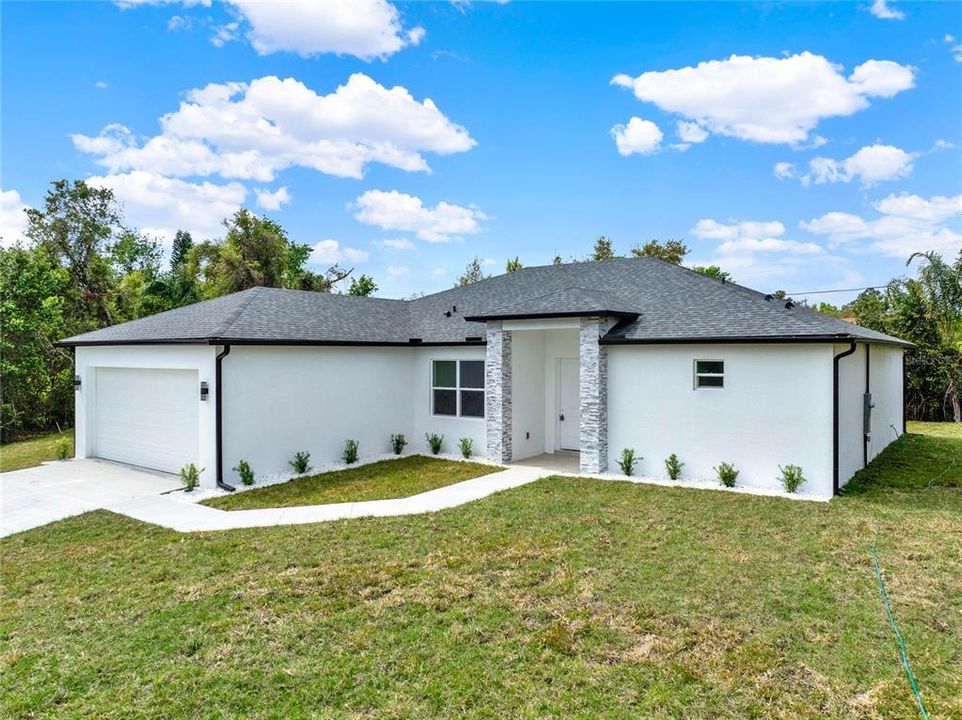 Vendido Recientemente: $460,000 (4 camas, 3 baños, 2060 Pies cuadrados)