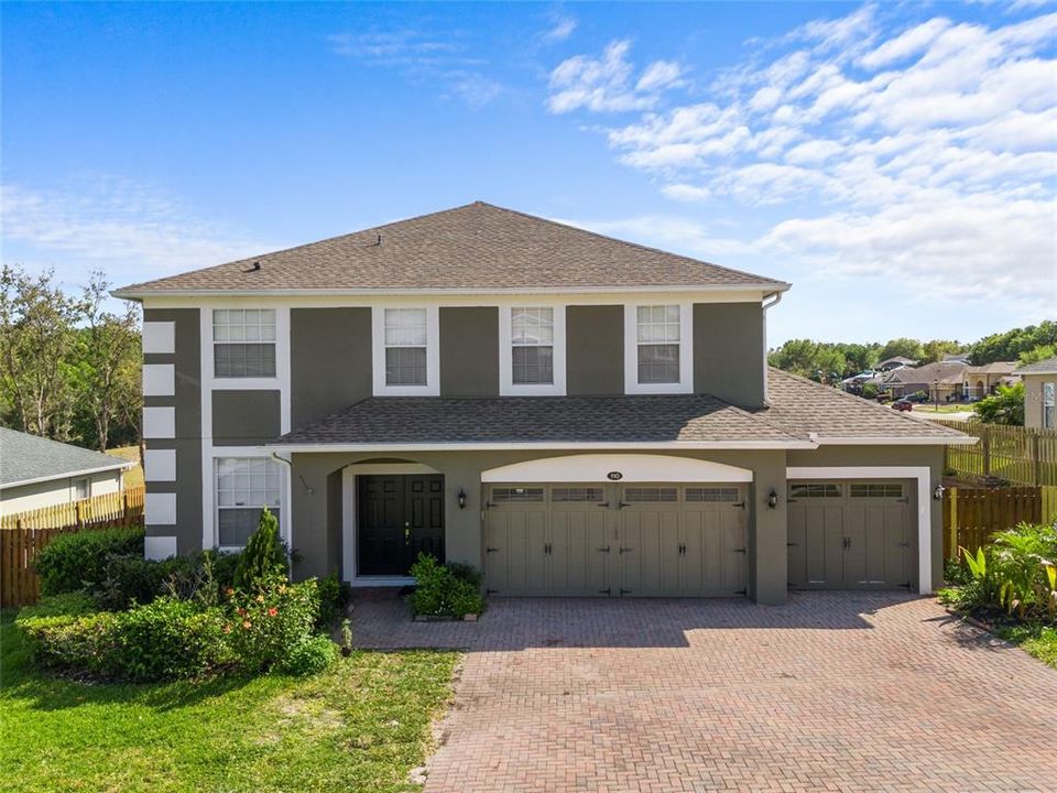 Recently Sold: $519,000 (4 beds, 2 baths, 2899 Square Feet)