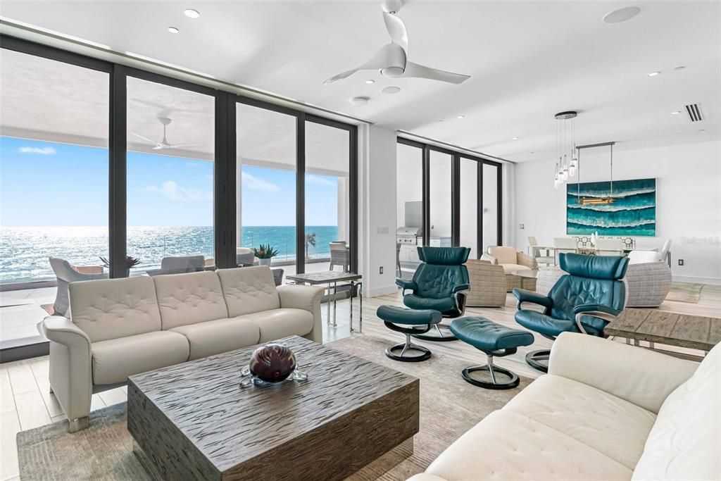 合同活跃: $5,895,000 (3 贝兹, 3 浴室, 3368 平方英尺)