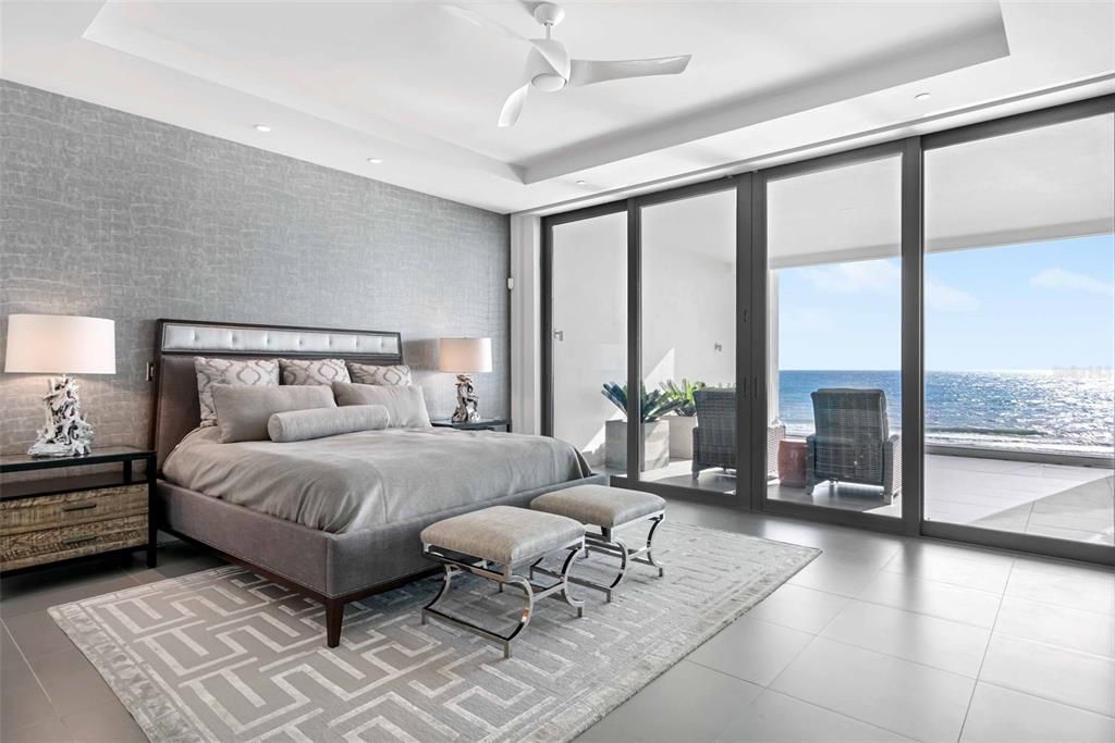 合同活跃: $5,895,000 (3 贝兹, 3 浴室, 3368 平方英尺)