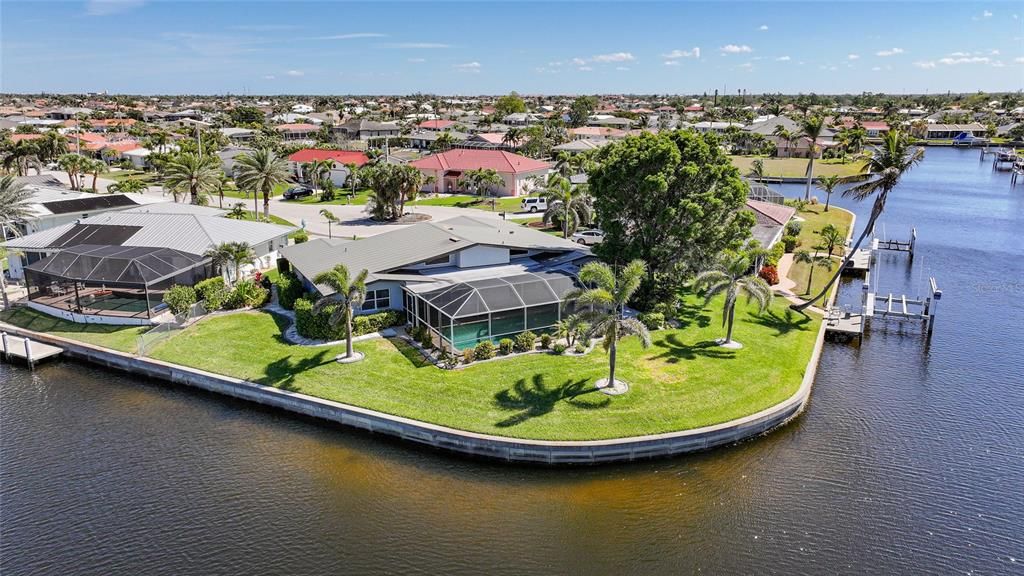 На продажу: $564,000 (4 спален, 2 ванн, 1932 Квадратных фут)