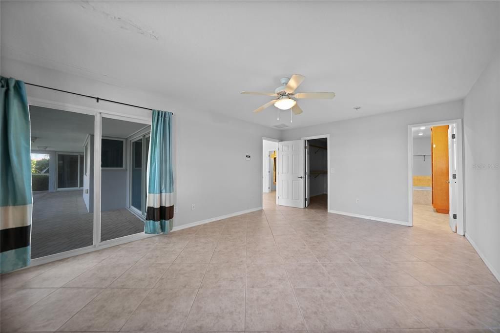 На продажу: $564,000 (4 спален, 2 ванн, 1932 Квадратных фут)