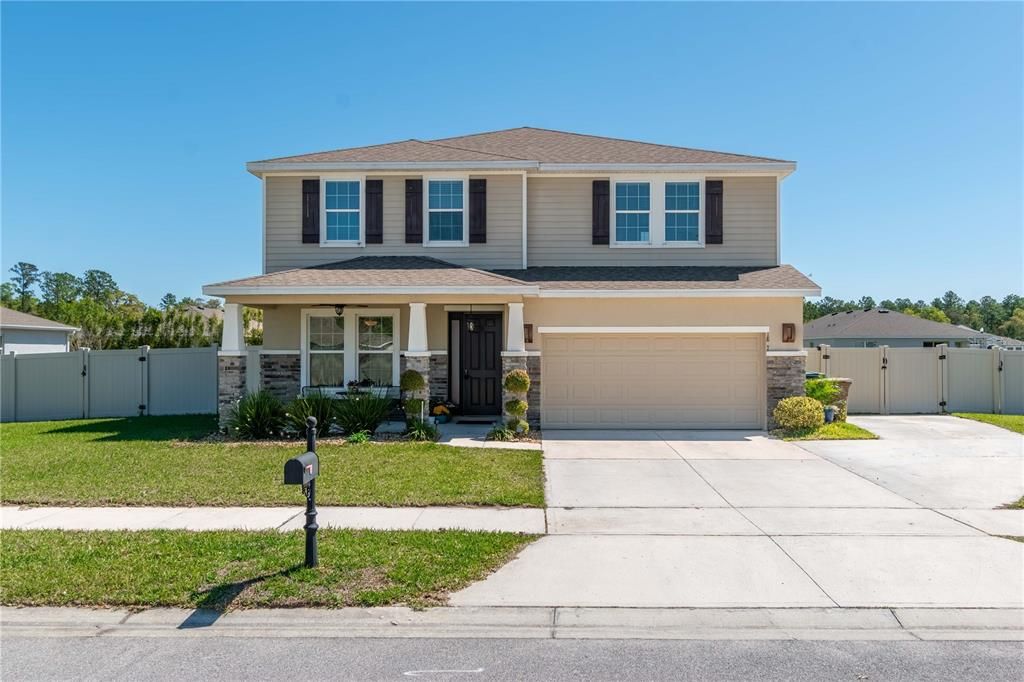 Recently Sold: $458,000 (4 beds, 3 baths, 3080 Square Feet)