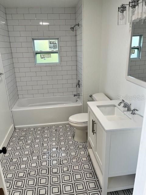 For Sale: $1,300,000 (6 beds, 0 baths, 3589 Square Feet)