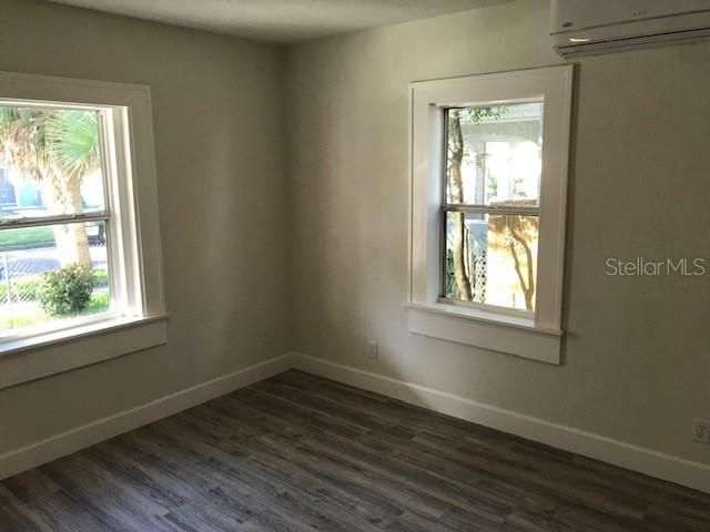 For Sale: $1,300,000 (6 beds, 0 baths, 3589 Square Feet)