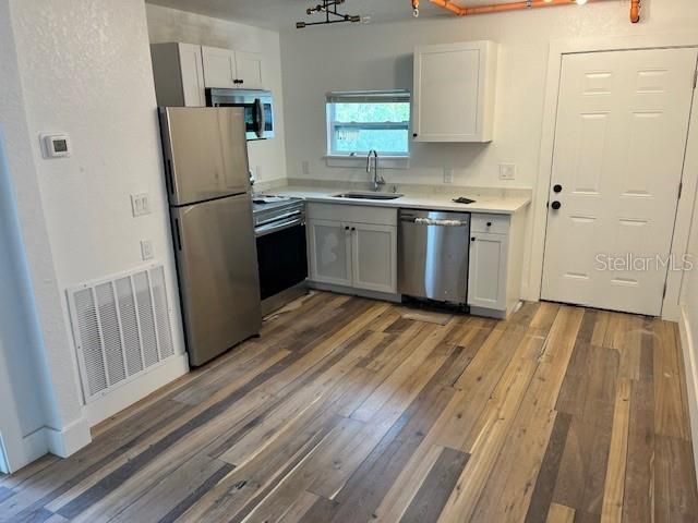 For Sale: $1,300,000 (6 beds, 0 baths, 3589 Square Feet)