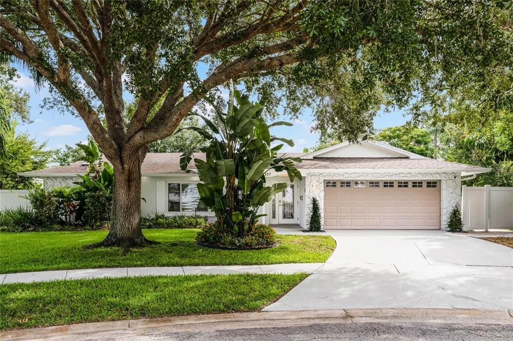 Recently Sold: $545,000 (3 beds, 2 baths, 1754 Square Feet)