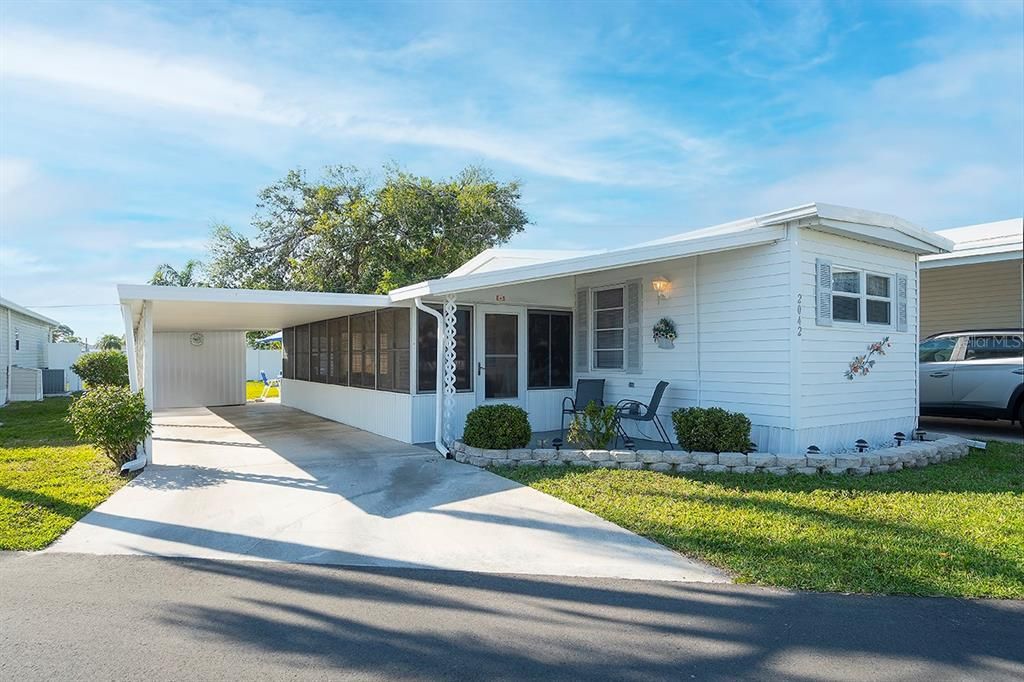 Active With Contract: $128,900 (2 beds, 1 baths, 510 Square Feet)