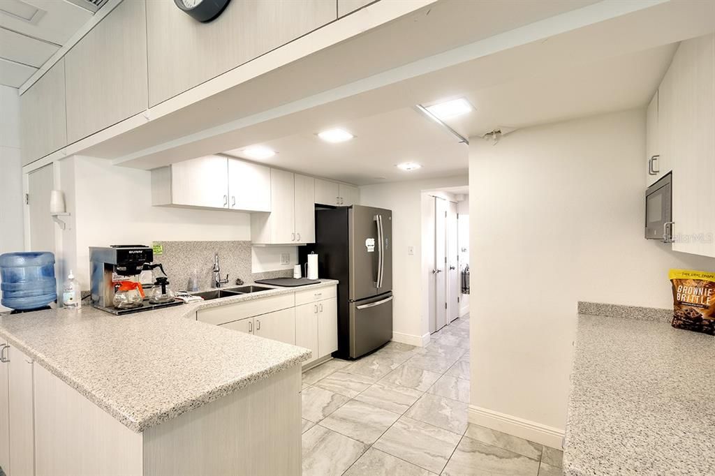 Active With Contract: $128,900 (2 beds, 1 baths, 510 Square Feet)