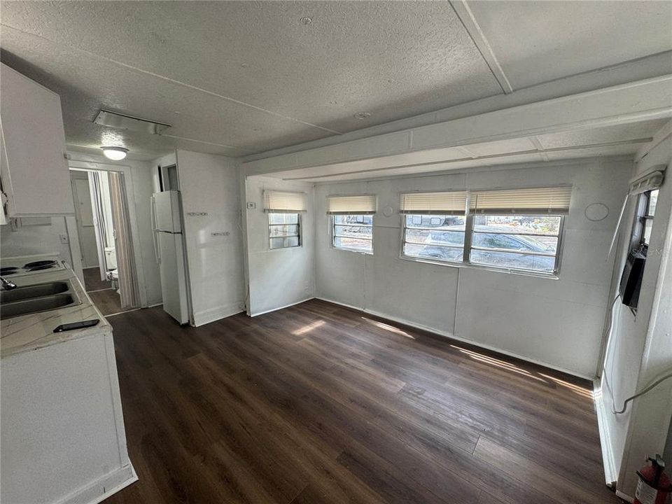 En Renta: $1,075 (2 camas, 1 baños, 328 Pies cuadrados)