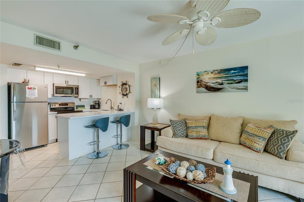 На продажу: $275,000 (1 спален, 1 ванн, 600 Квадратных фут)