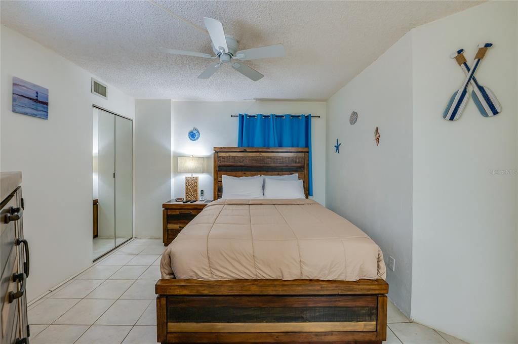 На продажу: $275,000 (1 спален, 1 ванн, 600 Квадратных фут)