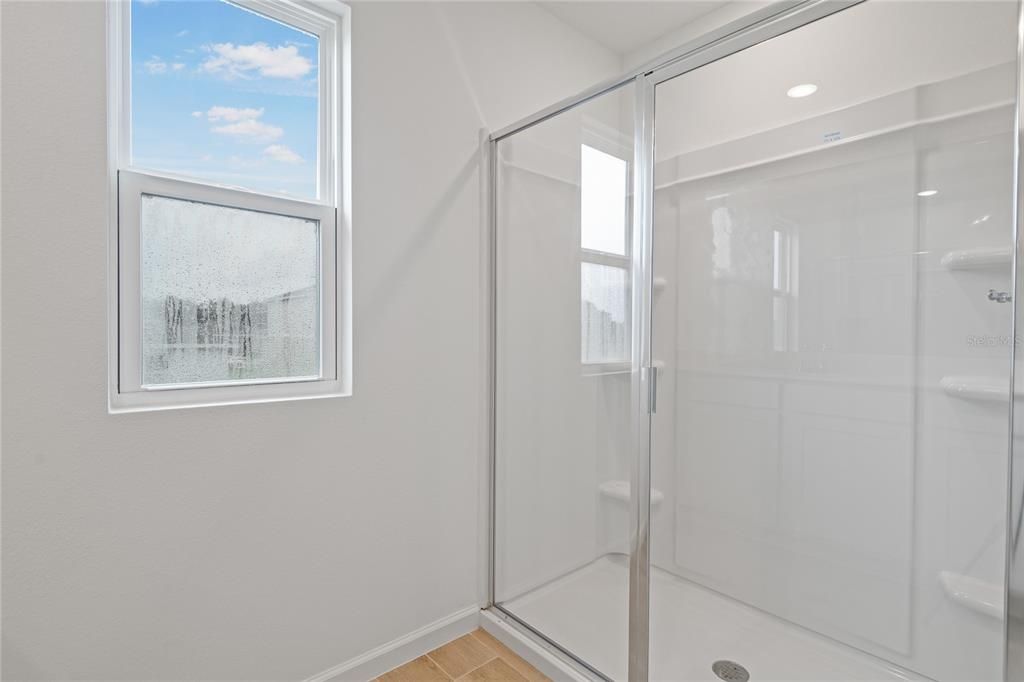 En Venta: $420,950 (5 camas, 3 baños, 3030 Pies cuadrados)