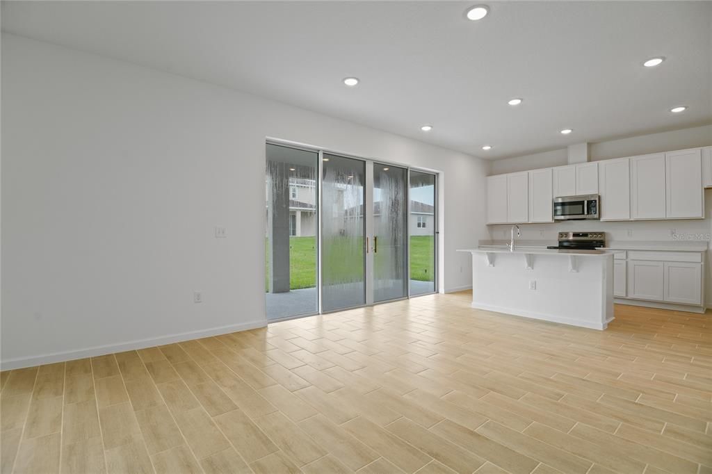 En Venta: $420,950 (5 camas, 3 baños, 3030 Pies cuadrados)