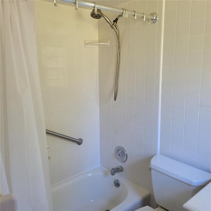 待售: $1,400,000 (7 贝兹, 8 浴室, 5900 平方英尺)