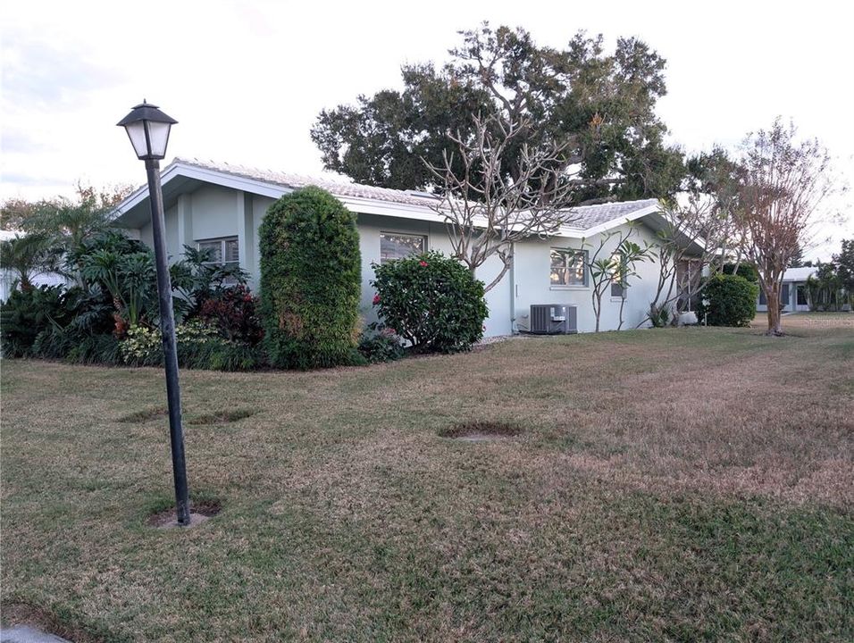 For Sale: $239,900 (2 beds, 2 baths, 1563 Square Feet)