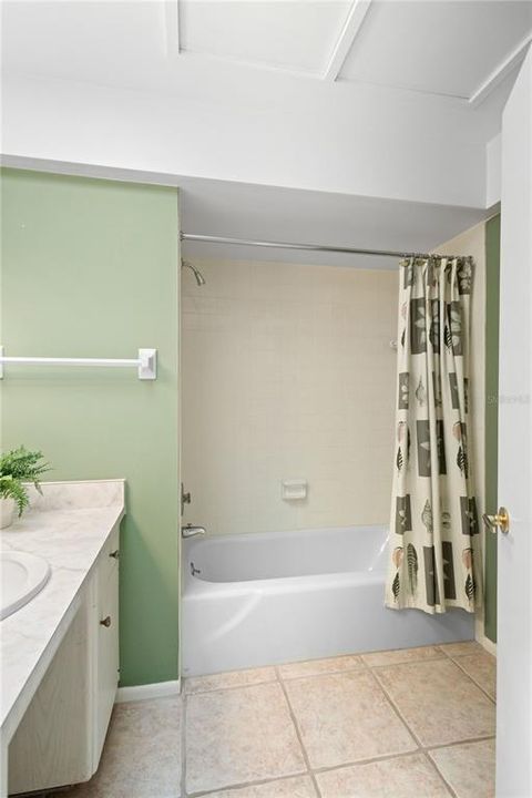 For Sale: $239,900 (2 beds, 2 baths, 1563 Square Feet)