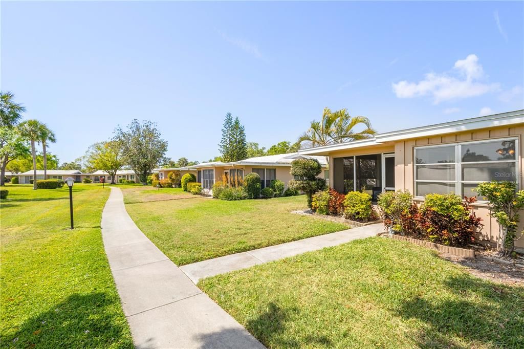 For Sale: $239,900 (2 beds, 2 baths, 1563 Square Feet)