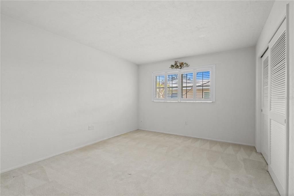 For Sale: $239,900 (2 beds, 2 baths, 1563 Square Feet)