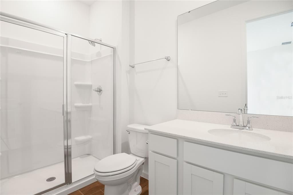 En Venta: $349,950 (4 camas, 3 baños, 2070 Pies cuadrados)