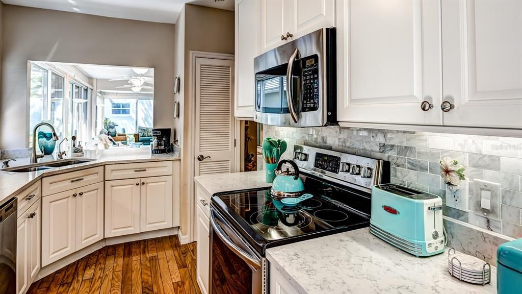 Active With Contract: $359,900 (2 beds, 2 baths, 2265 Square Feet)