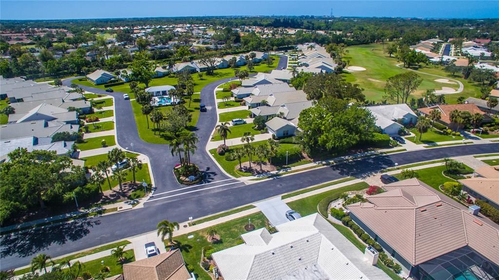 Active With Contract: $359,900 (2 beds, 2 baths, 2265 Square Feet)