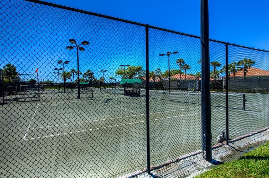 Active With Contract: $359,900 (2 beds, 2 baths, 2265 Square Feet)