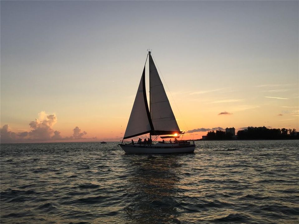 Active With Contract: $359,900 (2 beds, 2 baths, 2265 Square Feet)