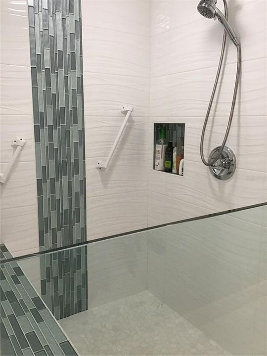 Active With Contract: $359,900 (2 beds, 2 baths, 2265 Square Feet)