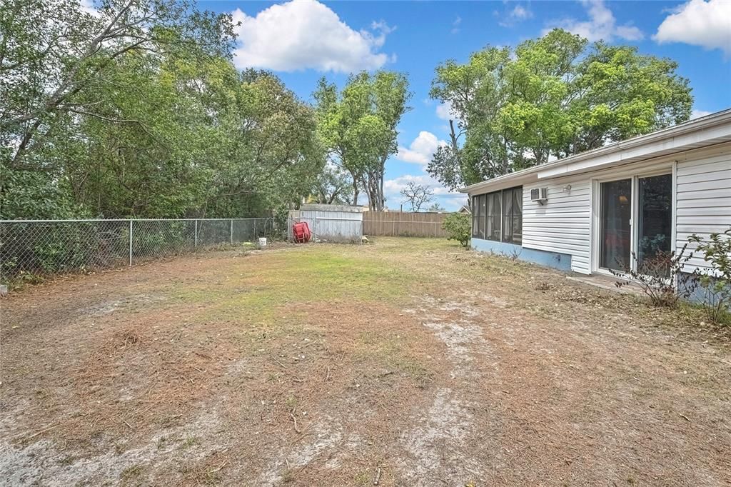 For Sale: $399,900 (4 beds, 2 baths, 2137 Square Feet)