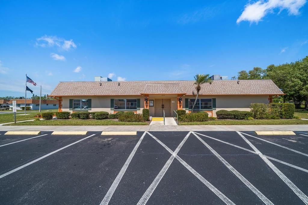 For Sale: $130,000 (2 beds, 2 baths, 1109 Square Feet)