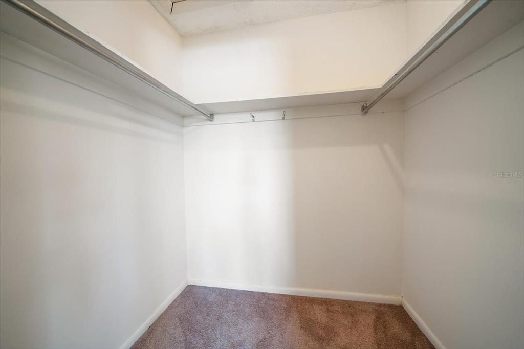 For Sale: $130,000 (2 beds, 2 baths, 1109 Square Feet)