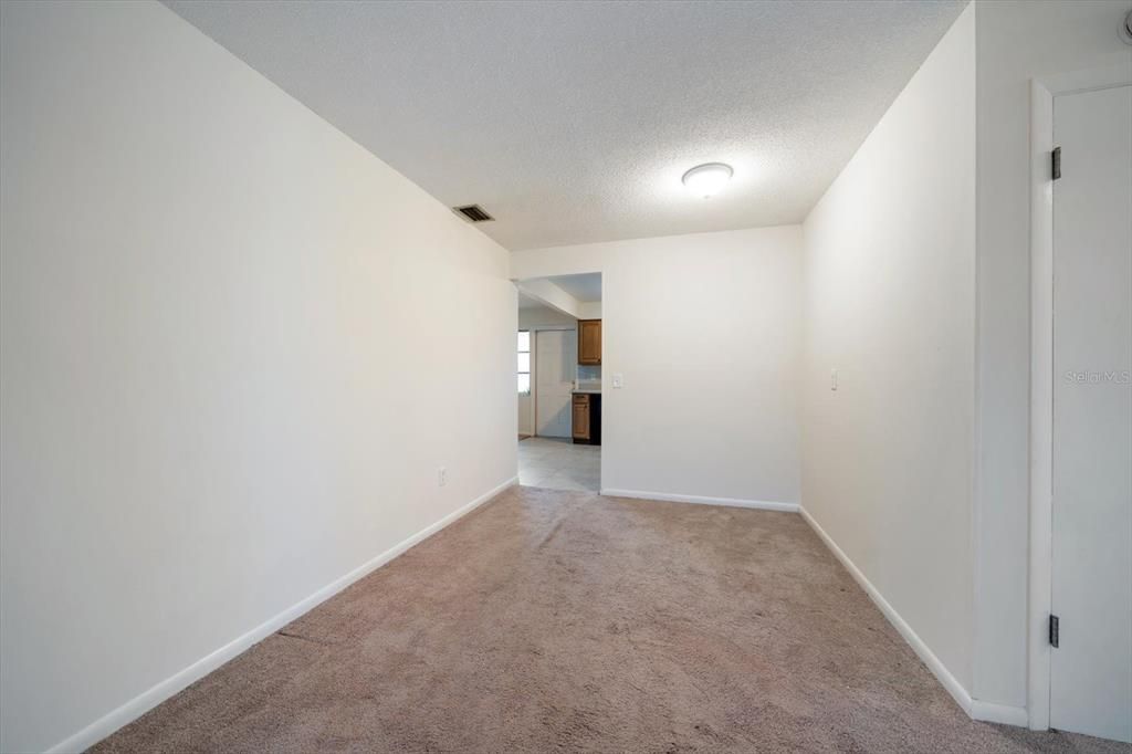 For Sale: $130,000 (2 beds, 2 baths, 1109 Square Feet)