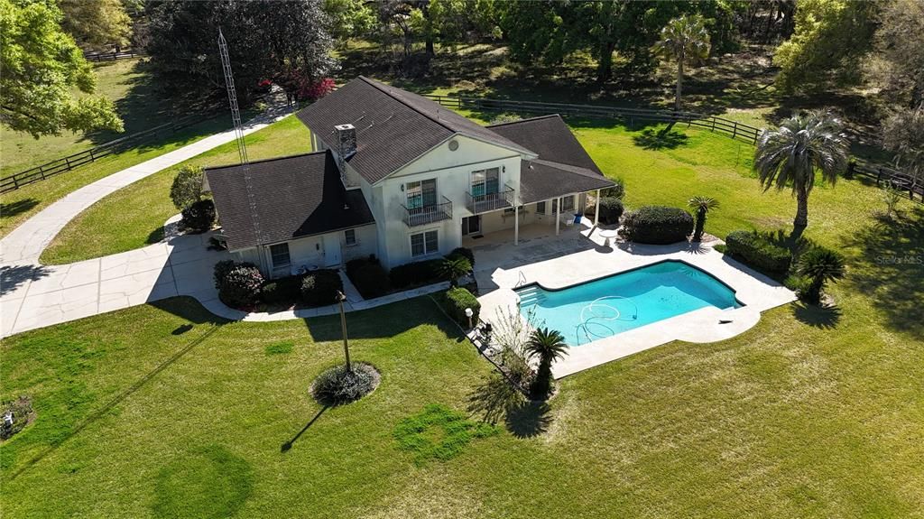 En Venta: $1,550,000 (4 camas, 3 baños, 3044 Pies cuadrados)