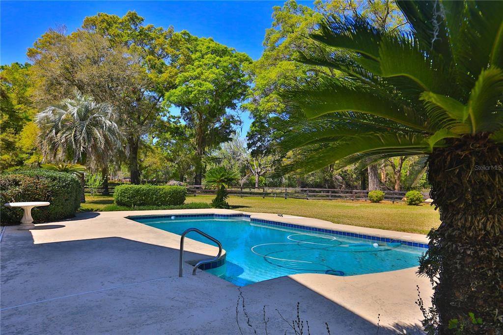 En Venta: $1,550,000 (4 camas, 3 baños, 3044 Pies cuadrados)