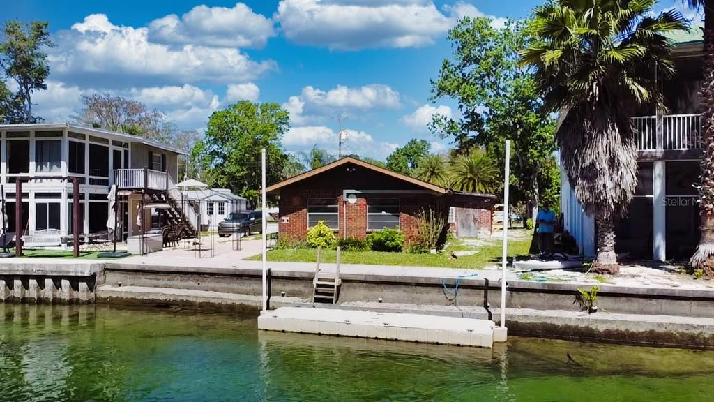 最近售出: $299,900 (2 贝兹, 1 浴室, 1260 平方英尺)